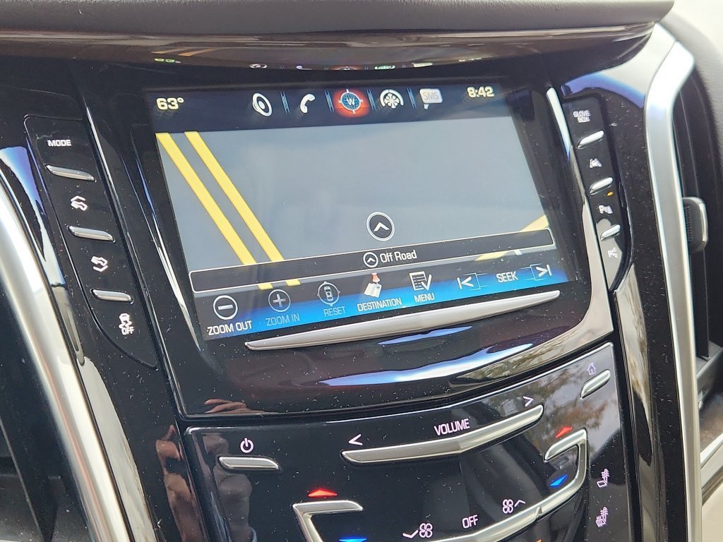 Used 2019 Cadillac Escalade Premium Luxury AWD/4WD image 20