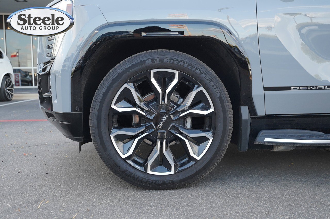 Certified 2025 GMC Sierra EV Denali AWD/4WD image 28