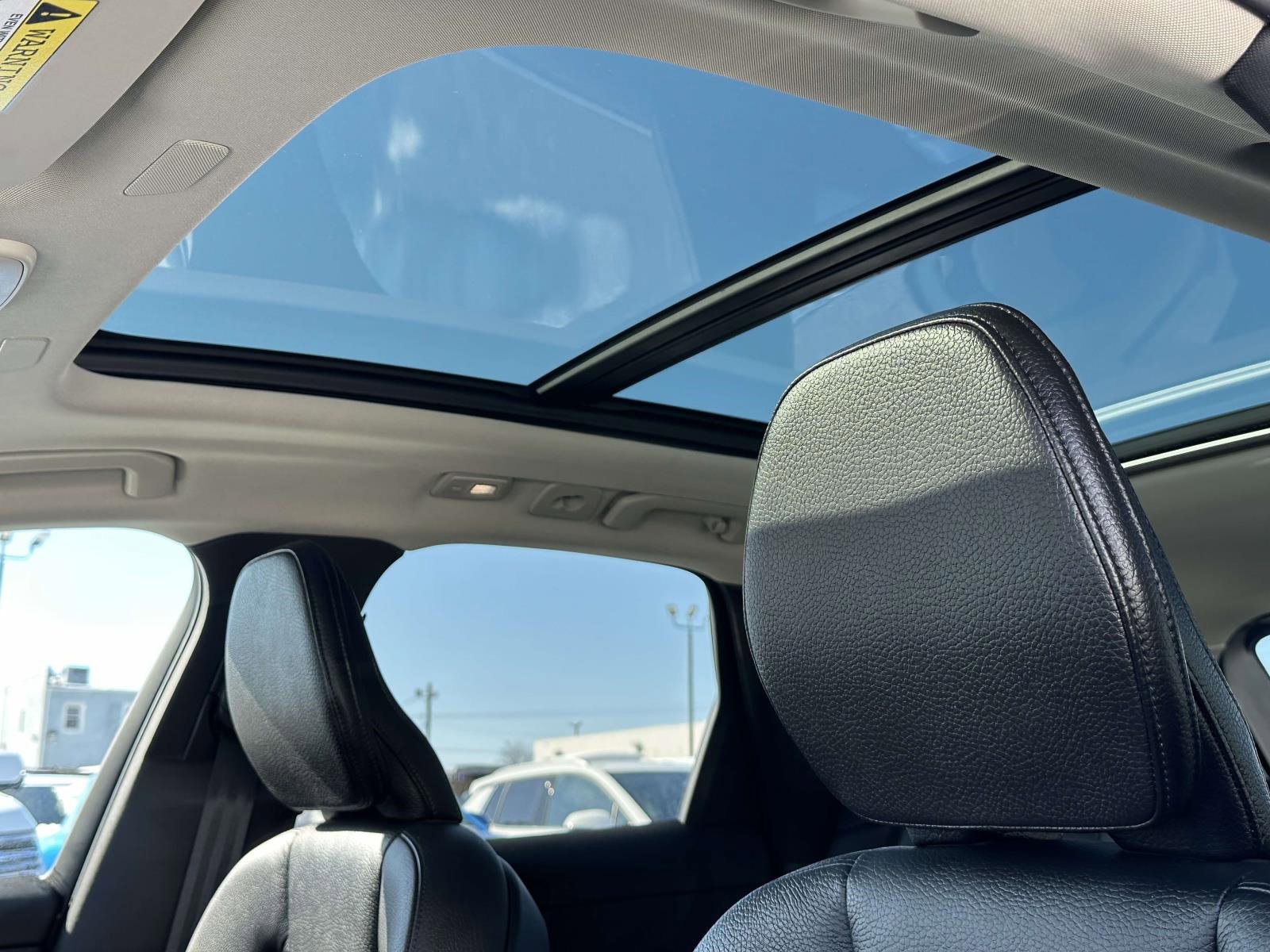 Used 2022 Volvo XC60 B5 Momentum w/ Climate Package image 9