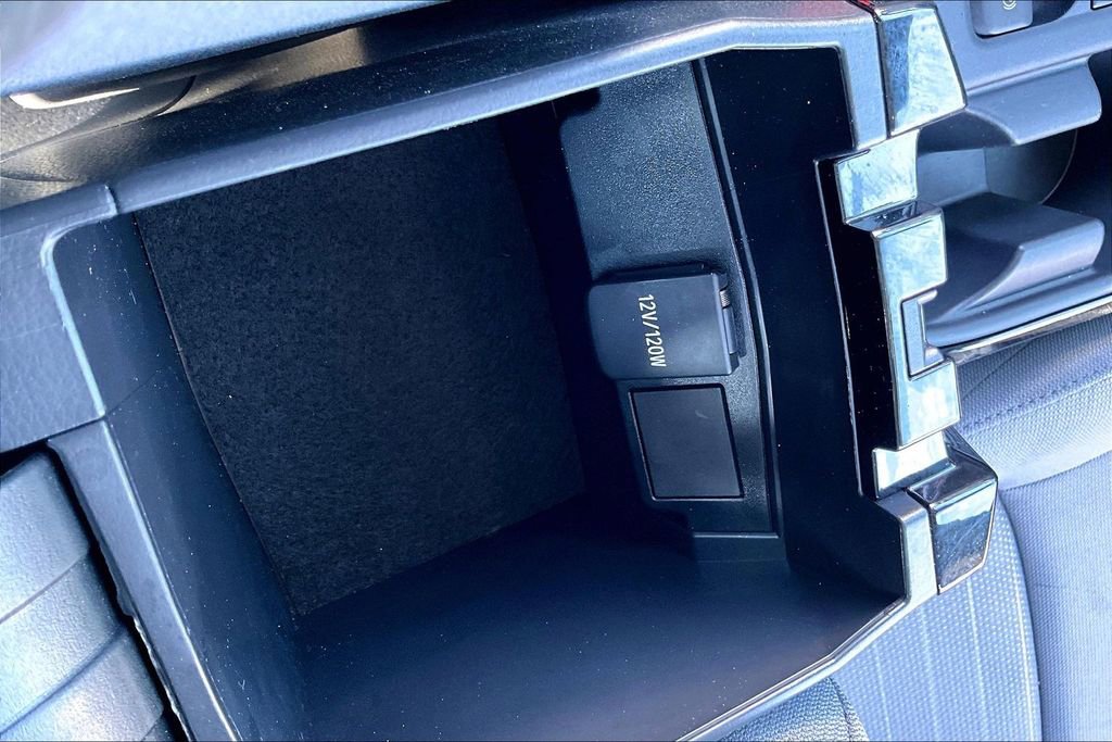 Used 2024 Toyota Corolla SE image 16