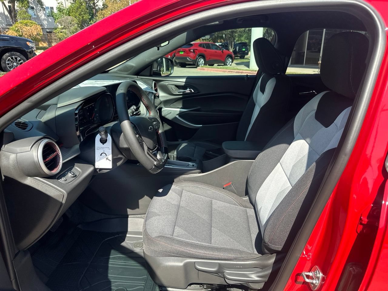 New 2026 Chevrolet Trax RS w/ Driver Confidence Package FWD image 9