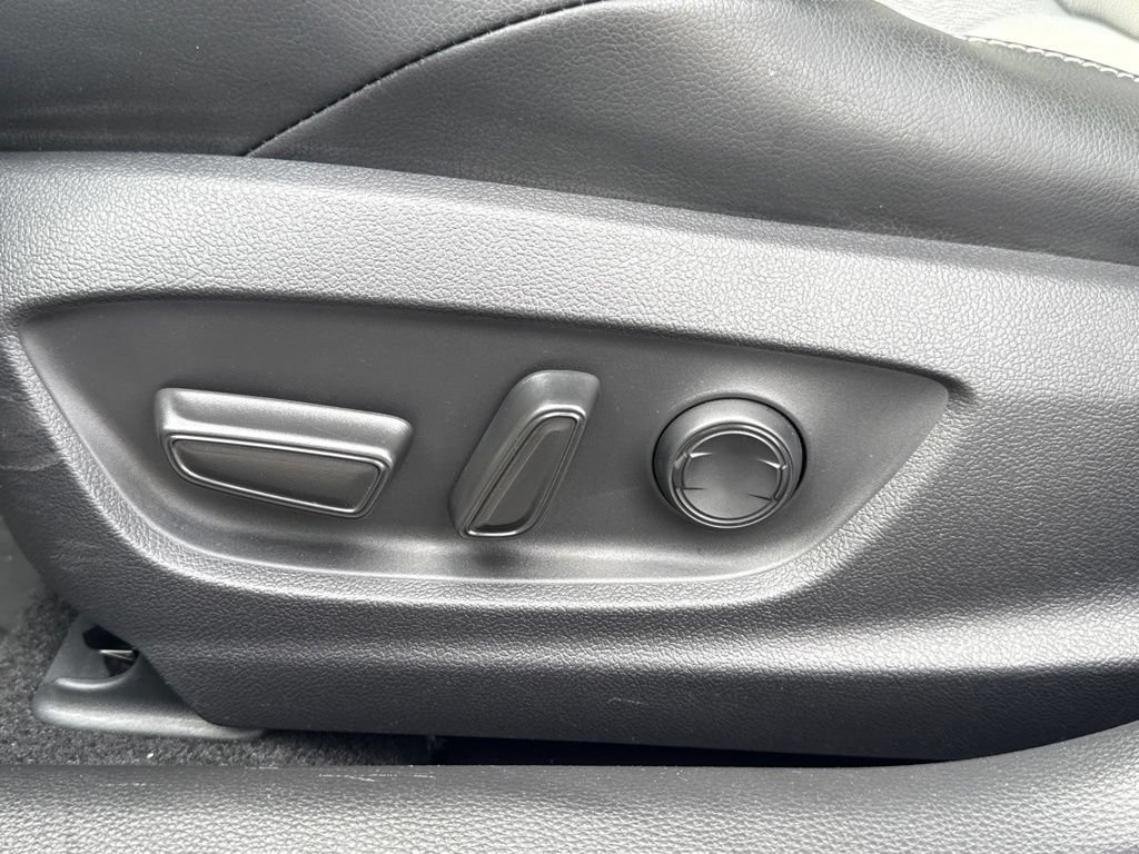 Certified 2025 Toyota Corolla XSE FWD image 21