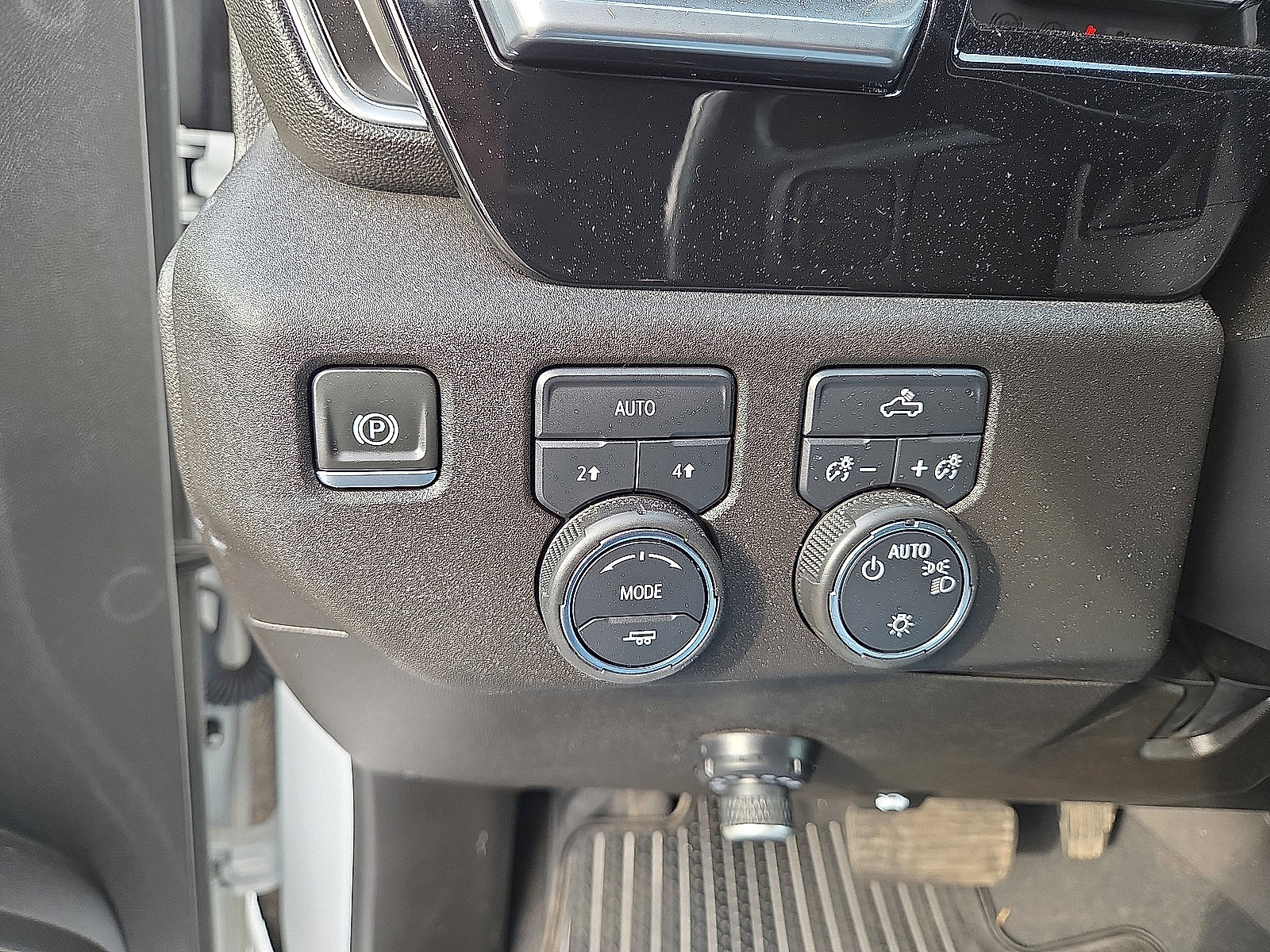 Used 2022 Chevrolet Silverado 1500 LT image 31