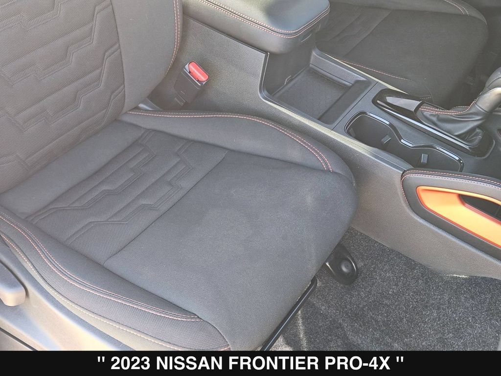 Used 2023 Nissan Frontier PRO-4X w/ Technology Package AWD/4WD image 31