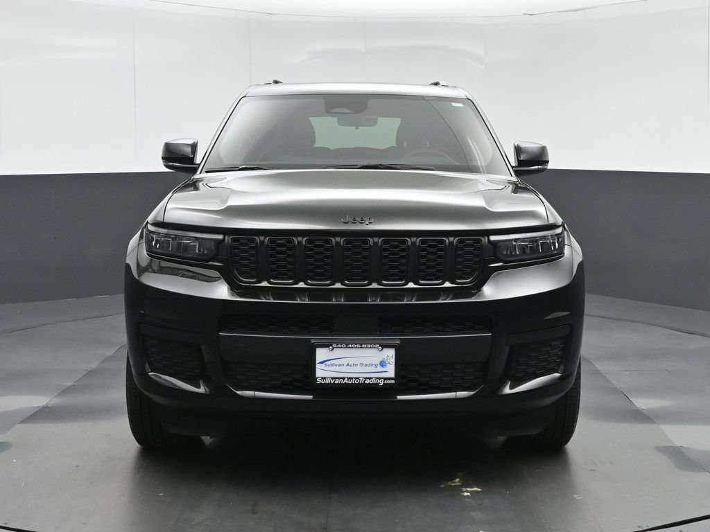 Used 2025 Jeep Grand Cherokee L Altitude AWD/4WD image 2
