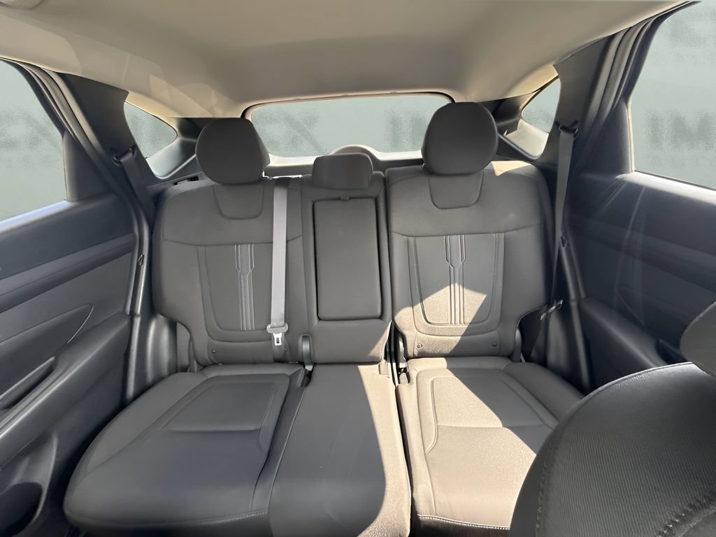 Used 2026 Hyundai Tucson SEL FWD image 13