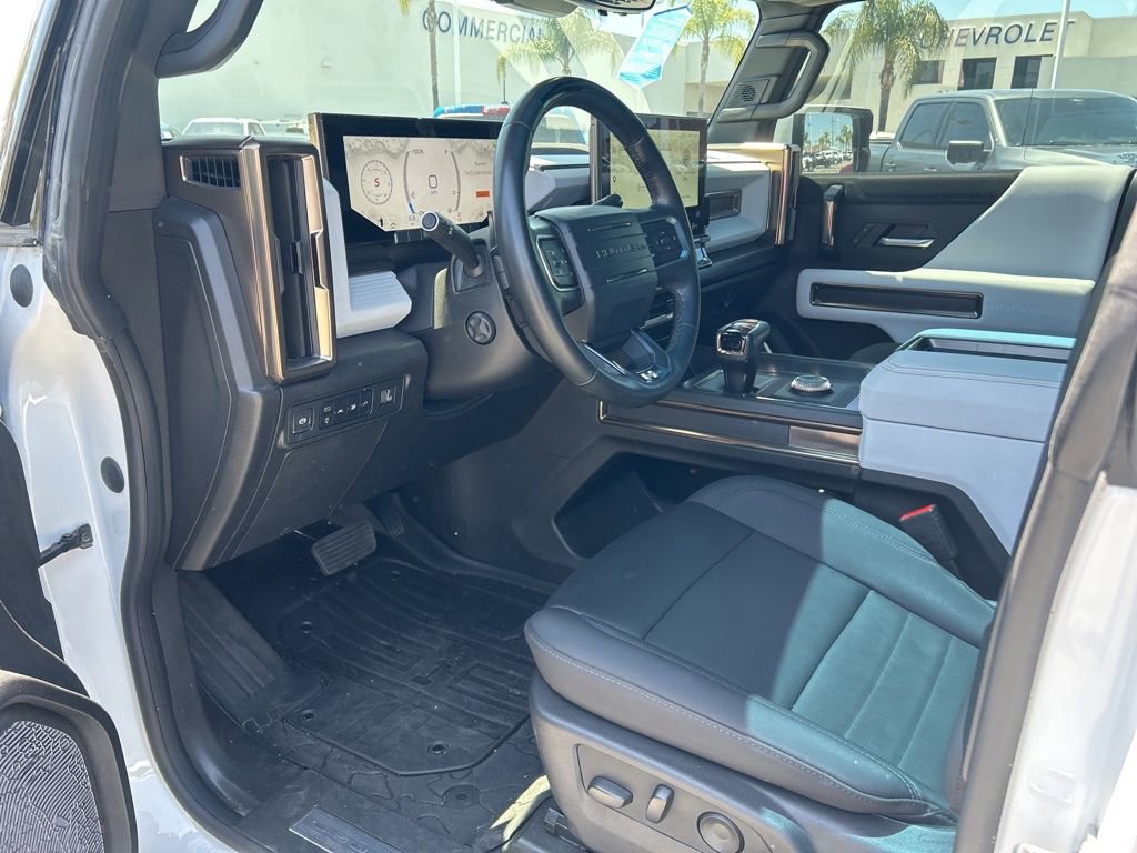 Used 2024 GMC Hummer EV 2X w/ LPO, Roof Cross Rail Package AWD/4WD image 12