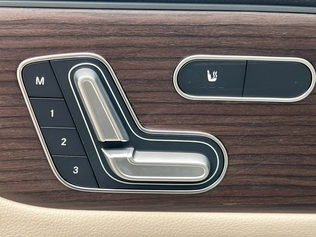 New 2026 Mercedes-Benz GLB 250 4MATIC image 17
