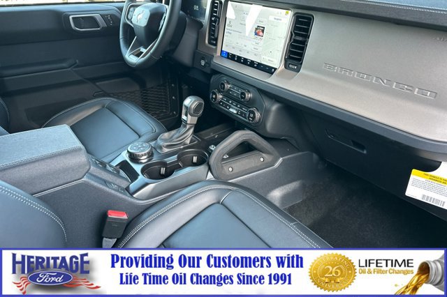 New 2026 Ford Bronco Outer Banks w/ Sasquatch Package image 16