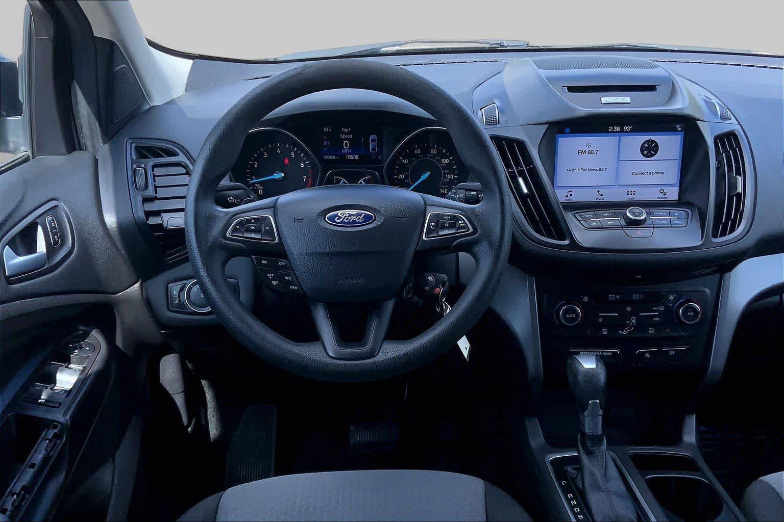 Used 2017 Ford Escape SE w/ Equipment Group 201A FWD image 6