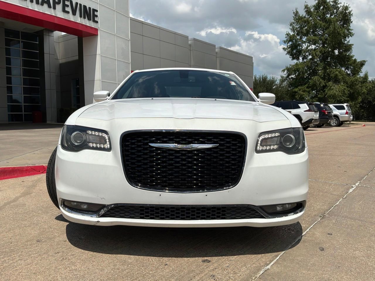 Used 2019 Chrysler 300 S RWD image 3