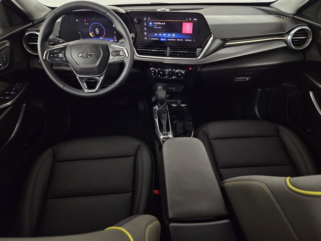 Used 2025 Chevrolet Trax ACTIV w/ Driver Confidence Package image 8