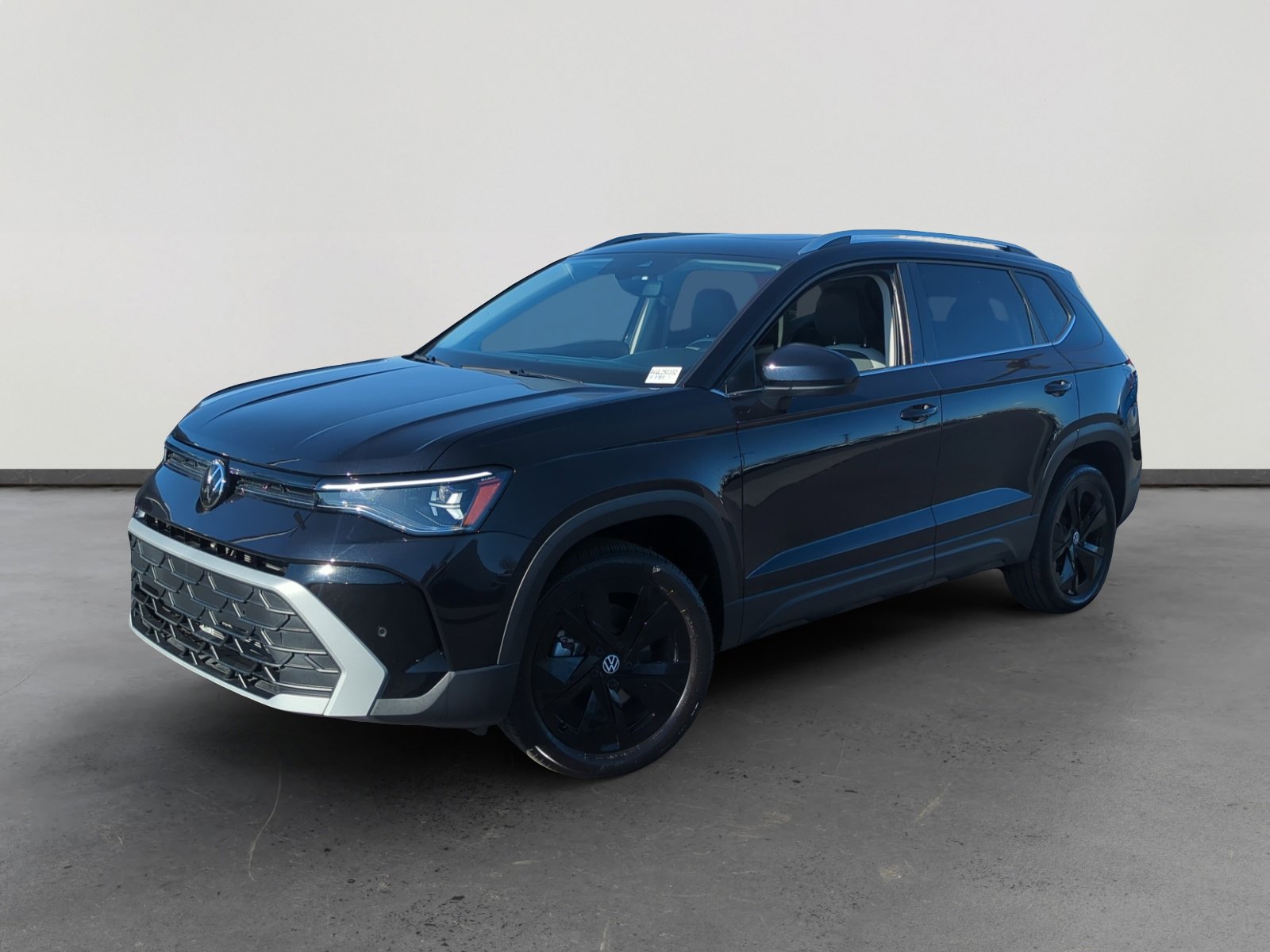 Certified 2025 Volkswagen Taos SE w/ Panoramic Sunroof Package