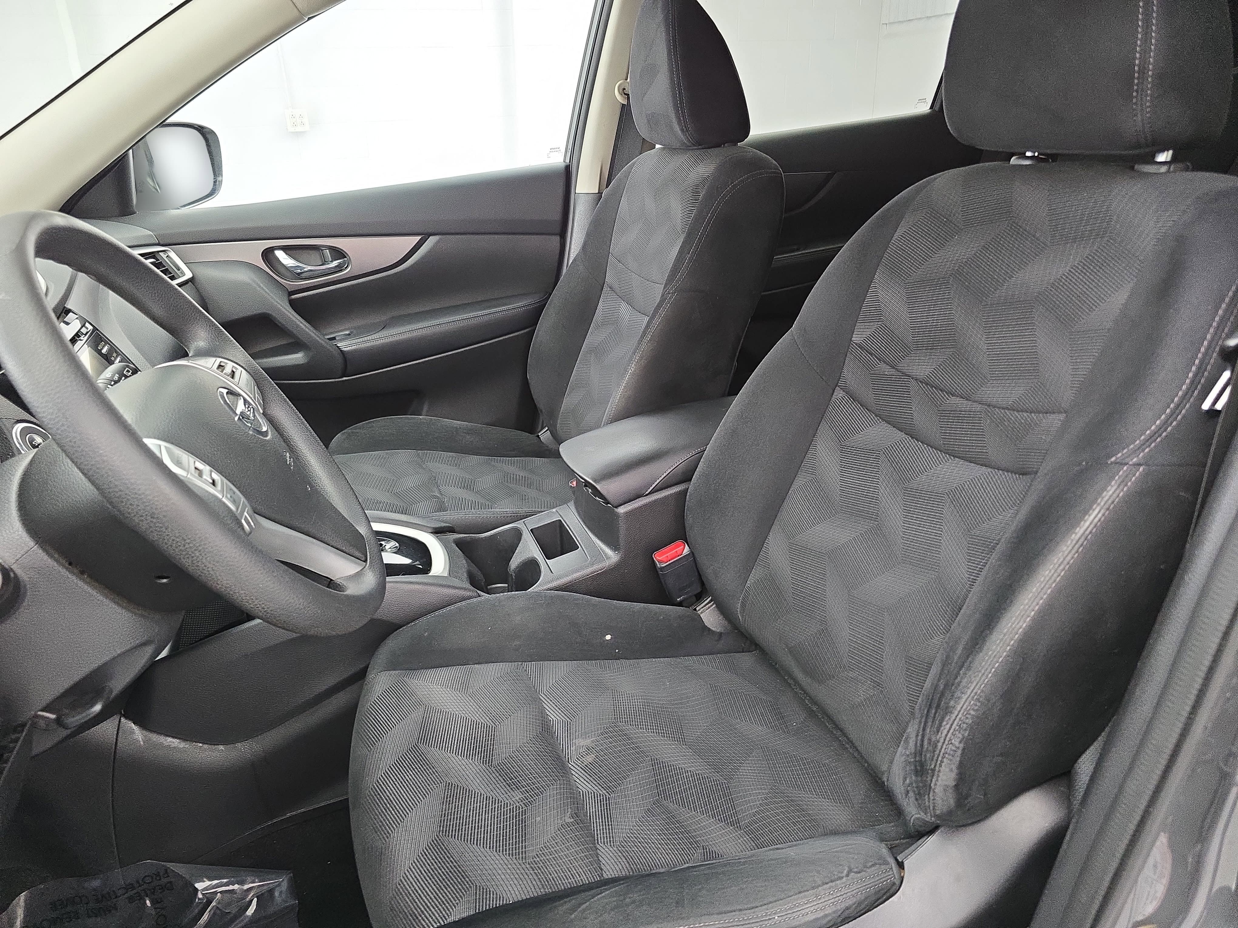 Used 2014 Nissan Rogue SV AWD/4WD image 14