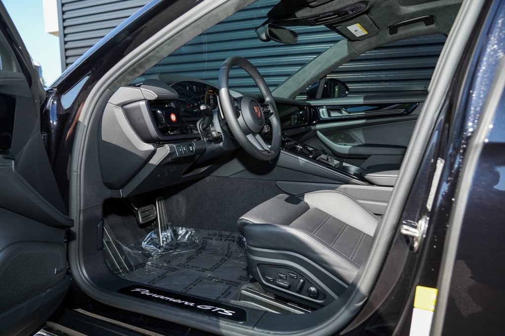 Certified 2026 Porsche Panamera GTS AWD/4WD image 12