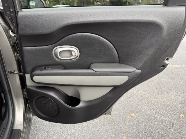 Used 2015 Kia Soul FWD image 28