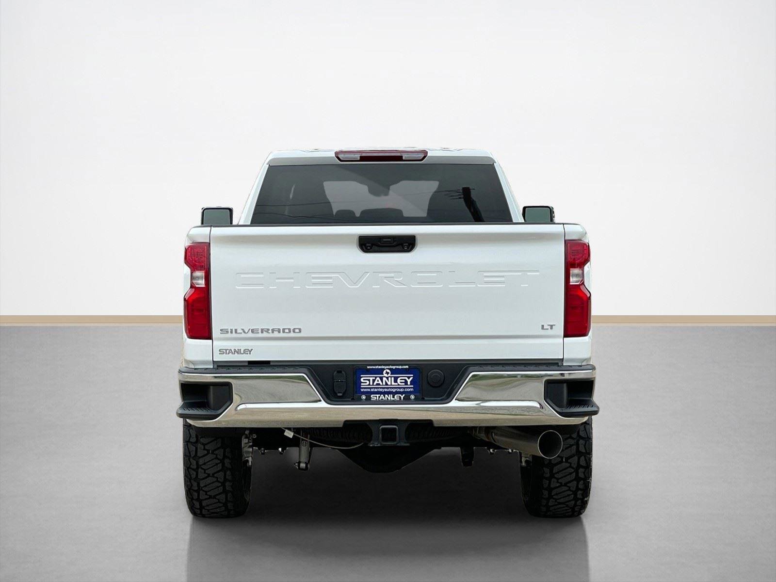Used 2025 Chevrolet Silverado 2500 LT w/ Convenience Package AWD/4WD image 7