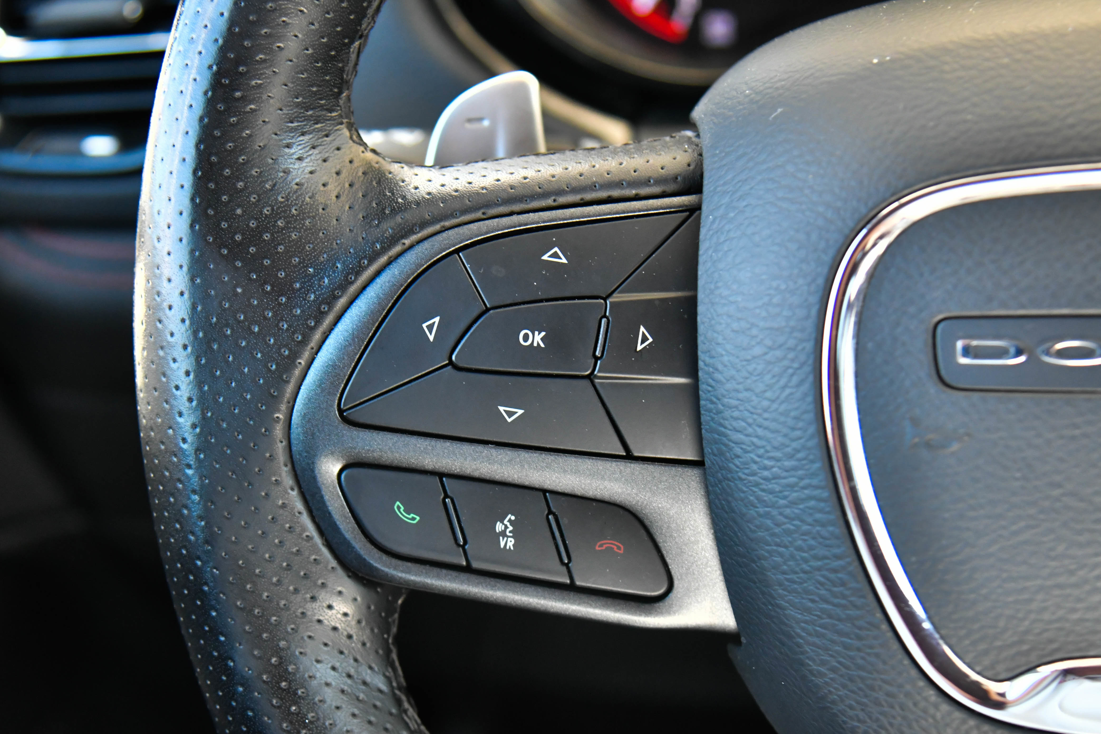 Used 2025 Dodge Durango GT image 34