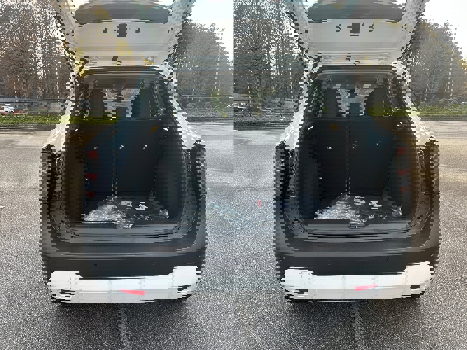 New 2026 Nissan Kicks S image 18