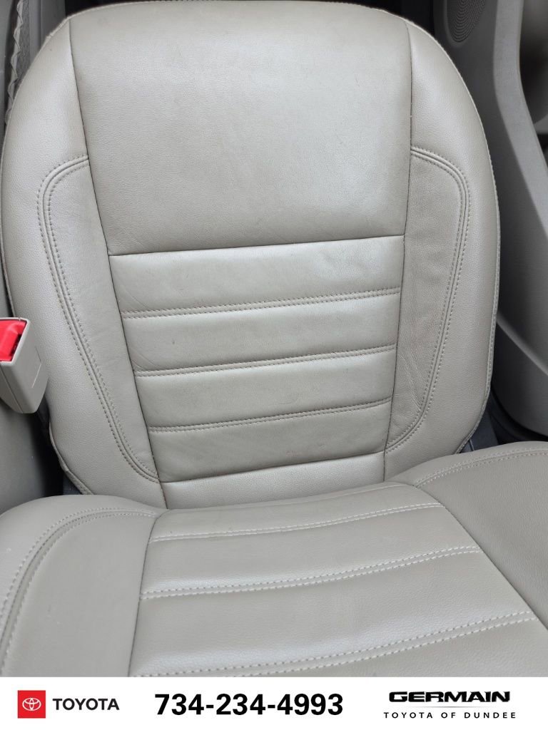 Used 2017 Ford Escape Titanium image 35