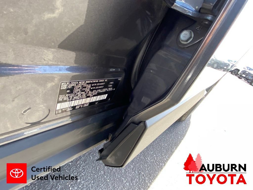 Certified 2022 Toyota RAV4 LE AWD/4WD image 31