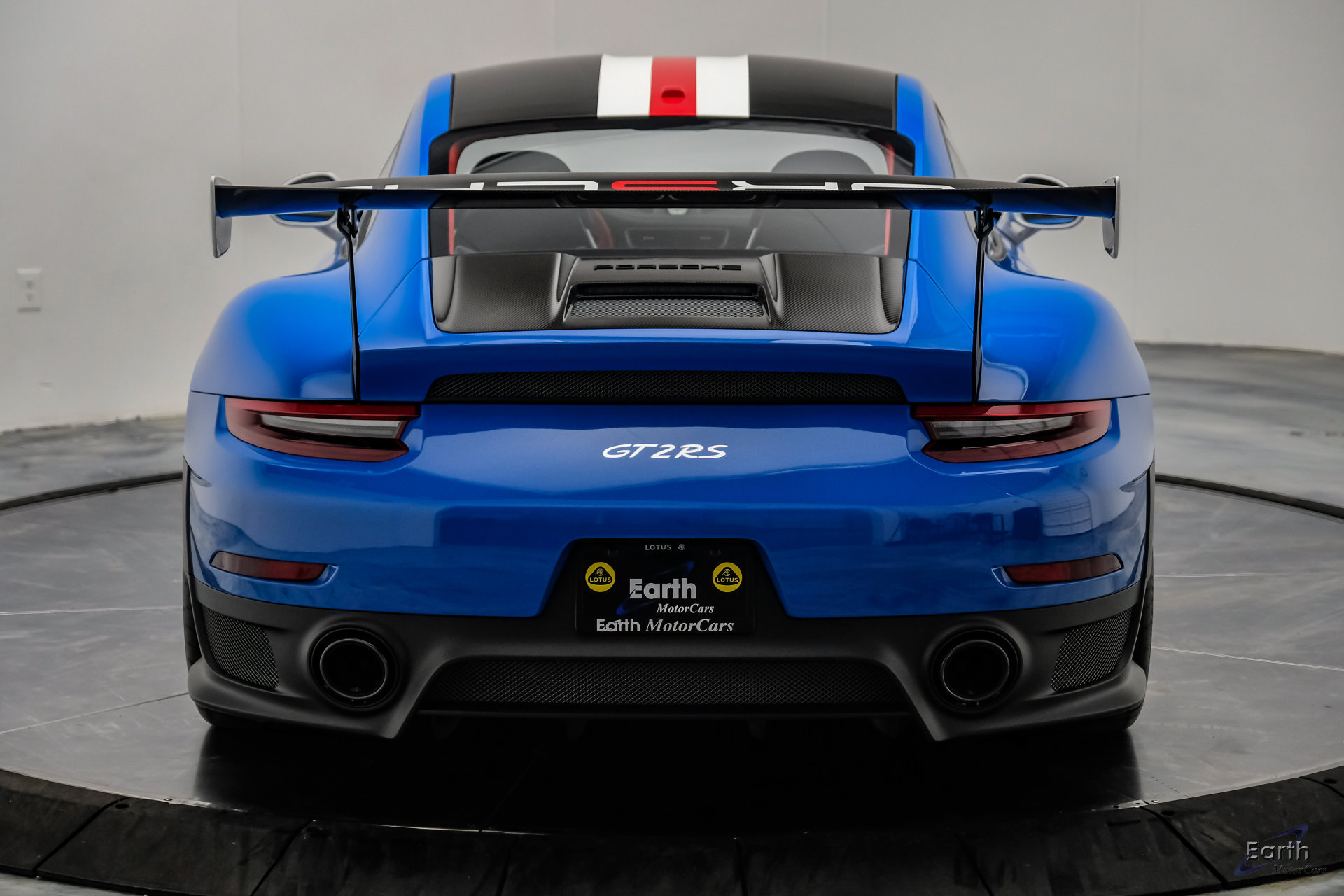 Used 2019 Porsche 911 GT2 RS RWD image 16