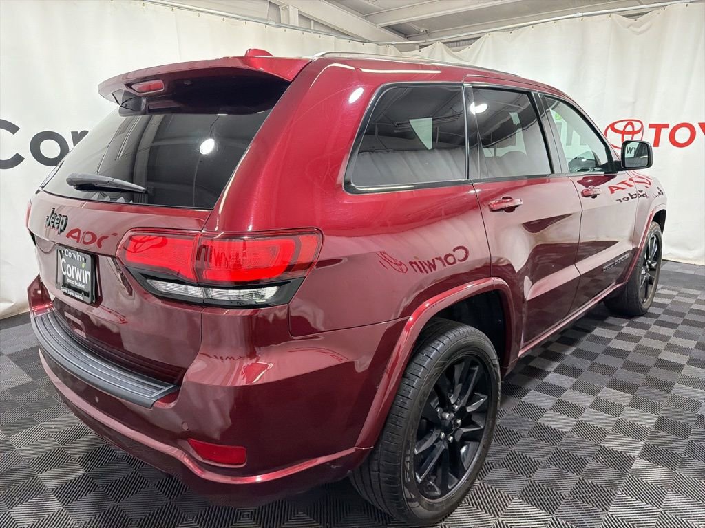 Used 2019 Jeep Grand Cherokee Altitude image 7