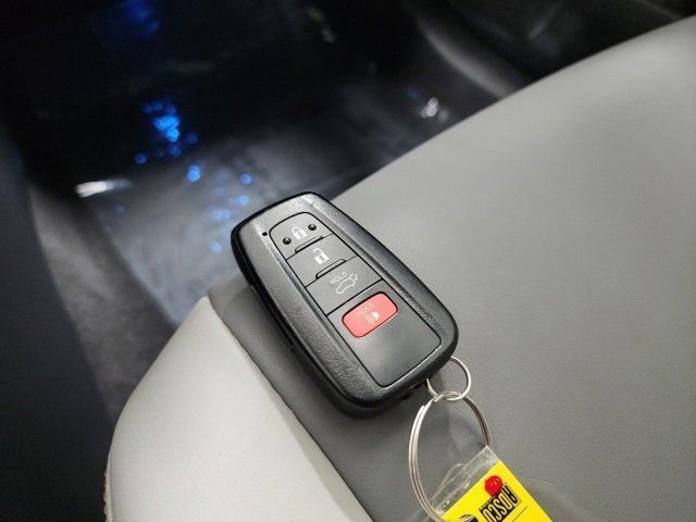 Used 2020 Toyota RAV4 Limited w/ All Weather Liner Package image 38