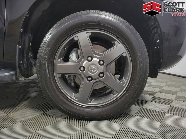 Used 2017 Toyota Sequoia SR5 image 11