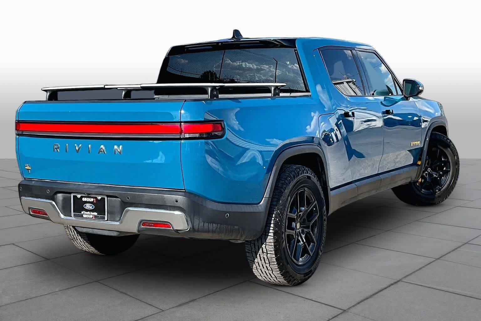 Used 2022 Rivian R1T Adventure AWD/4WD image 12