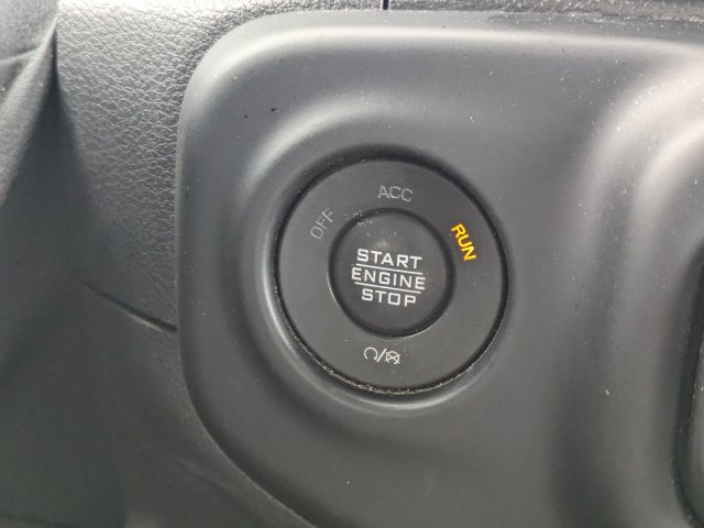Used 2021 Jeep Wrangler Unlimited Sahara AWD/4WD image 23