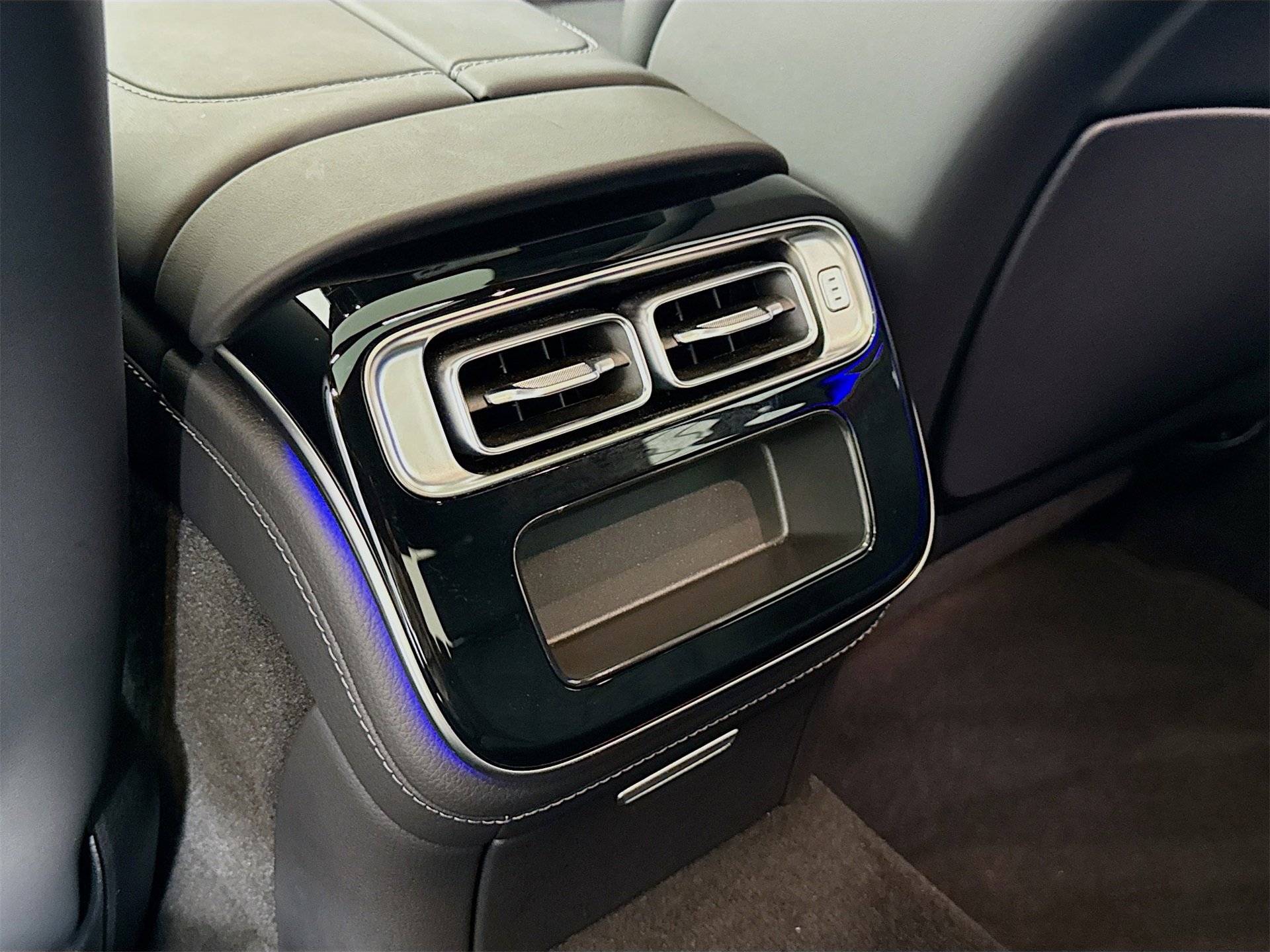 Used 2025 Mercedes-Benz S 580 4MATIC Sedan image 28