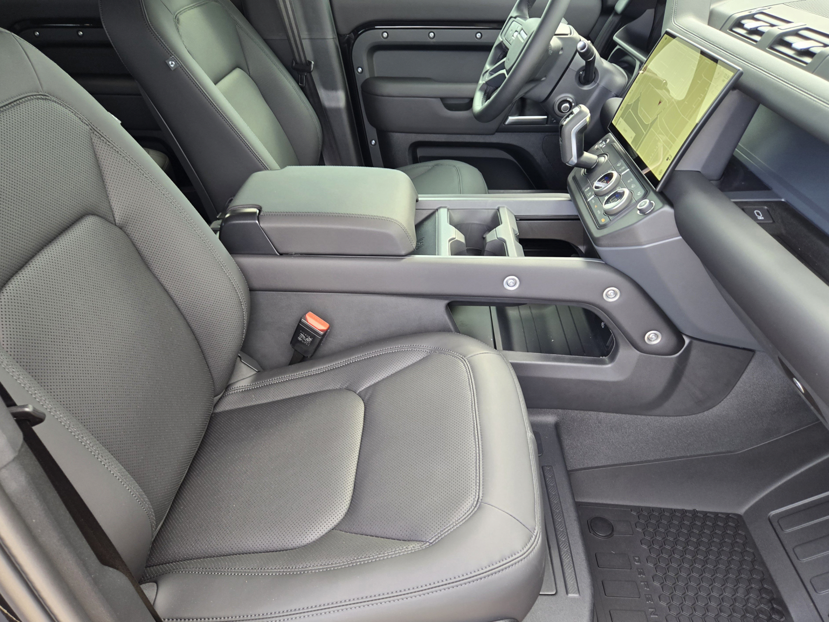 New 2026 Land Rover Defender 130 S AWD/4WD image 9