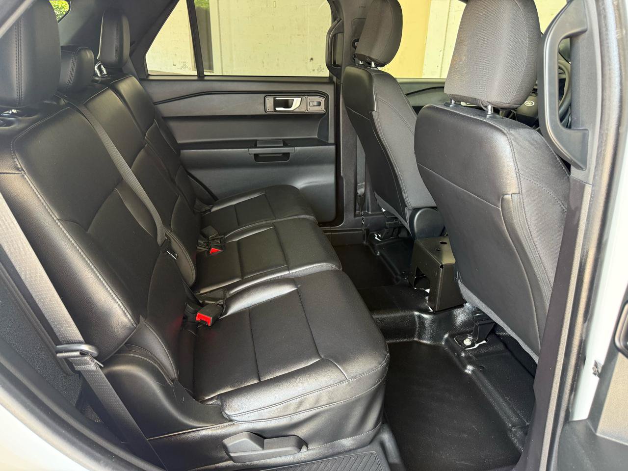 Used 2022 Ford Explorer 4WD Police Interceptor image 4