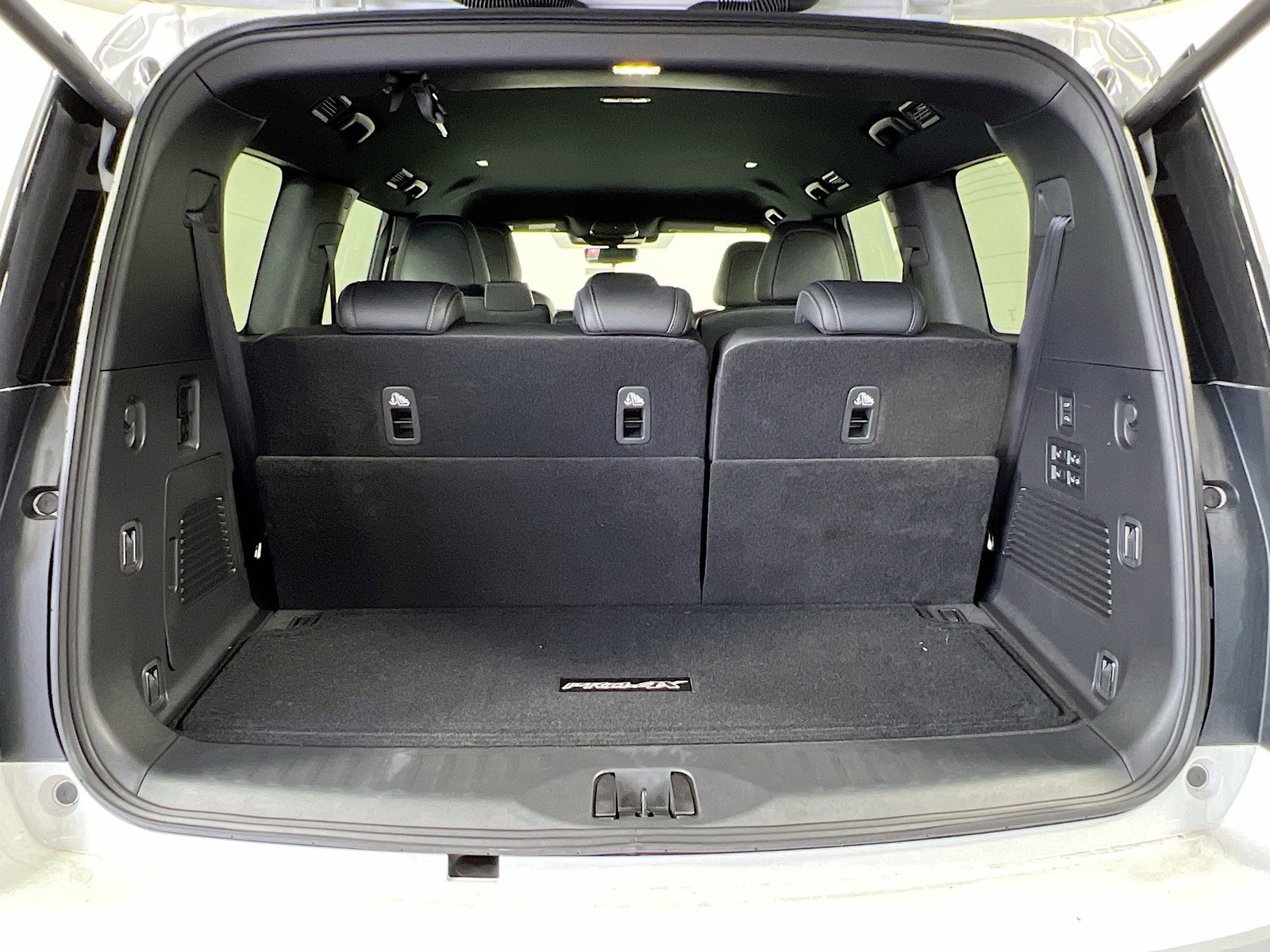 New 2025 Nissan Armada PRO-4X AWD/4WD image 27
