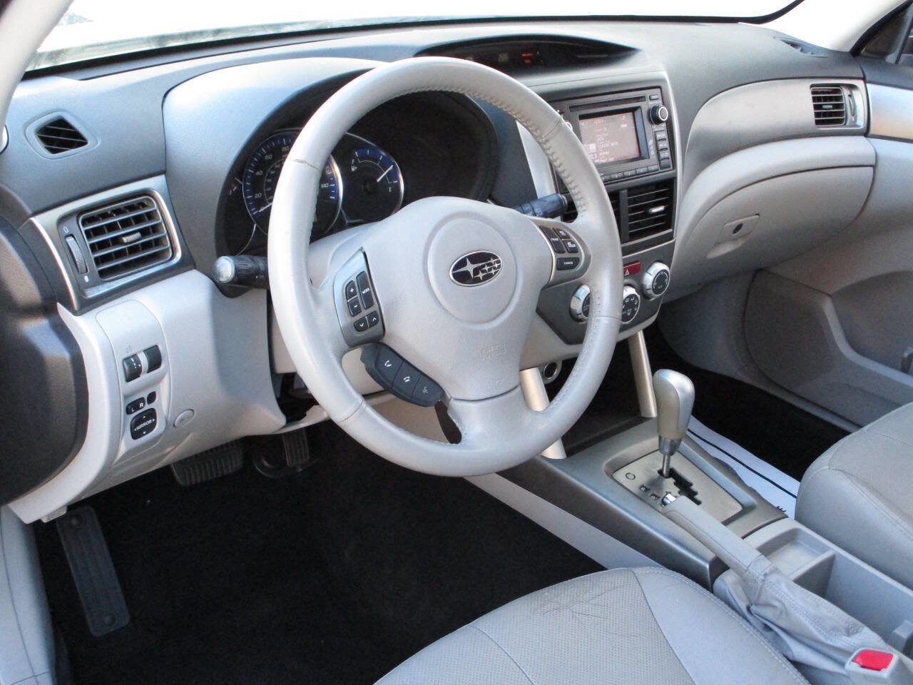 Used 2012 Subaru Forester 2.5X Limited image 6