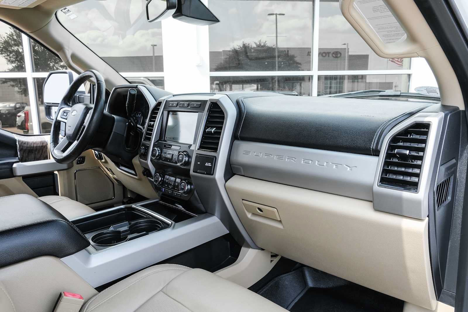 Used 2019 Ford F250 Lariat w/ Lariat Ultimate Package AWD/4WD image 30