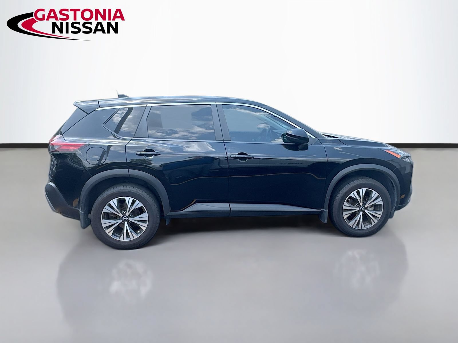 Used 2023 Nissan Rogue SV FWD image 10