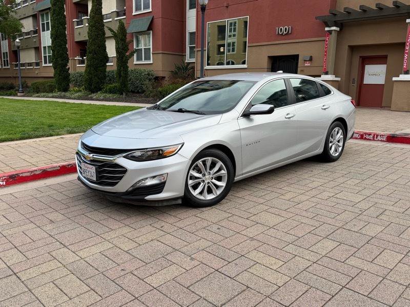 Used 2020 Chevrolet Malibu LT FWD image 2