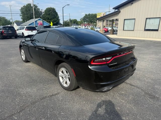 Used 2022 Dodge Charger SXT RWD image 3