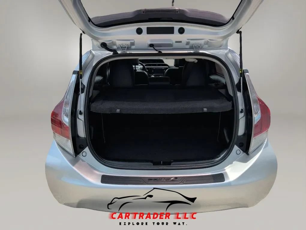 Used 2015 Toyota Prius C Four FWD image 18