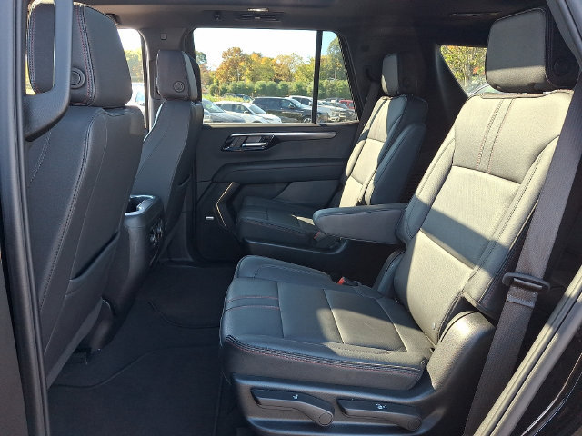 Used 2025 Chevrolet Tahoe RST w/ Advanced Technology Package AWD/4WD image 18
