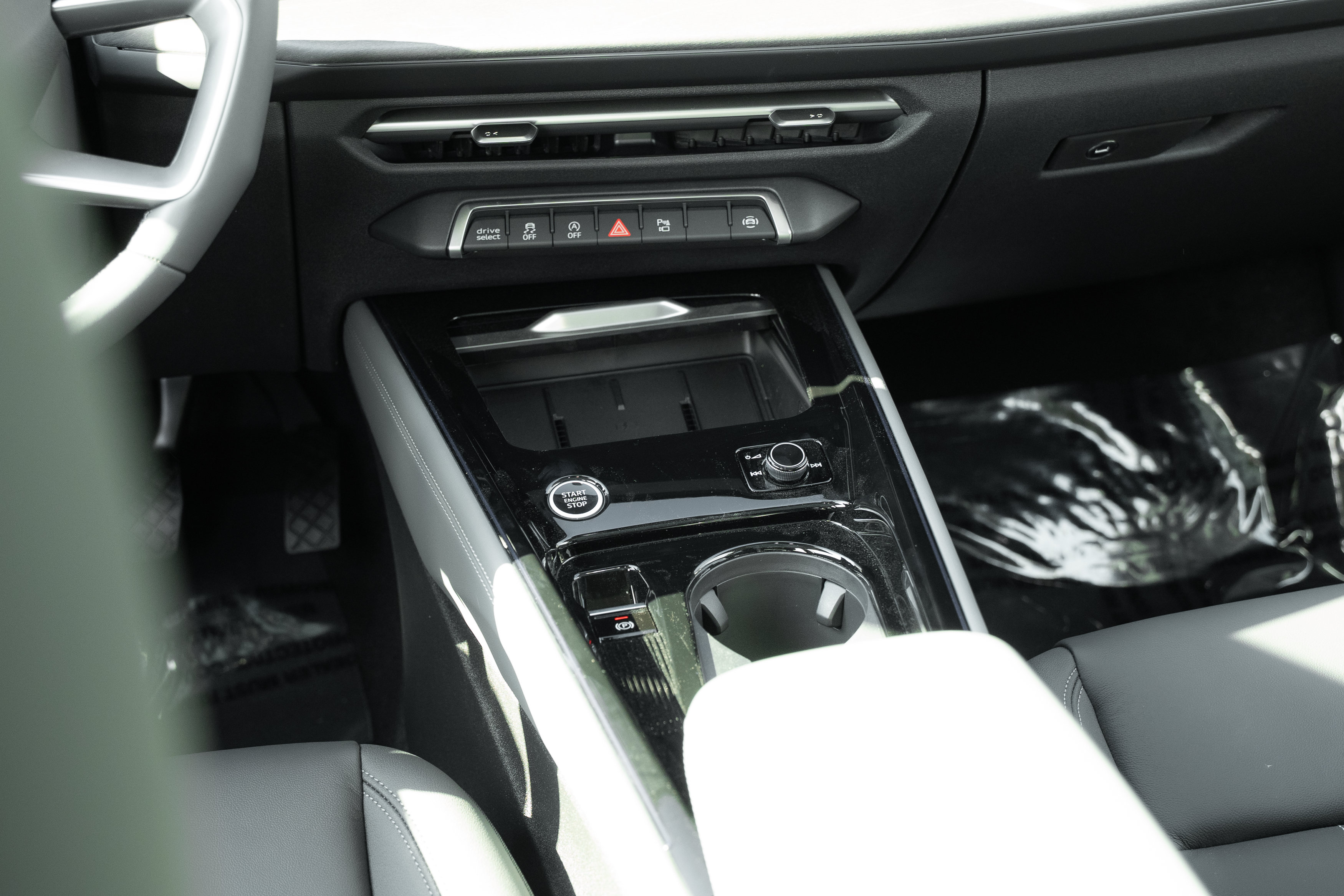 New 2026 Audi Q3 quattro 2.0T AWD/4WD image 12
