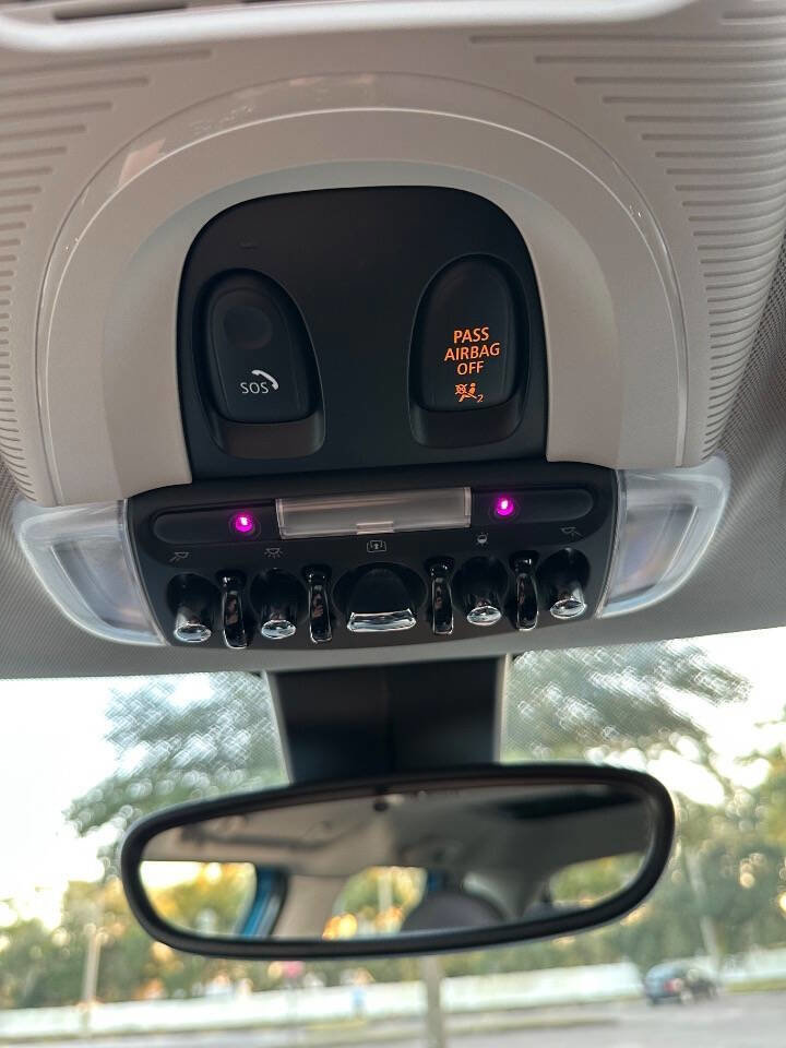 Used 2019 MINI Cooper S w/ Premium Package image 28