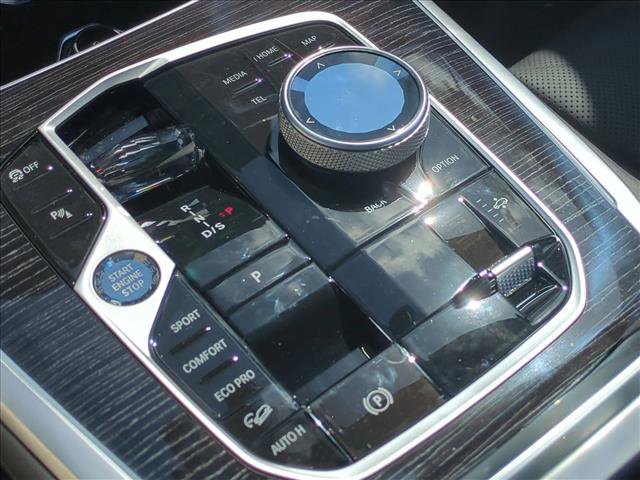 Used 2026 BMW X7 xDrive40i w/ M Sport Package image 12