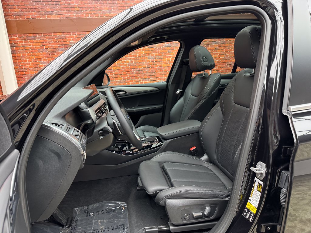 Certified 2024 BMW X3 xDrive30i w/ Premium Package AWD/4WD image 24