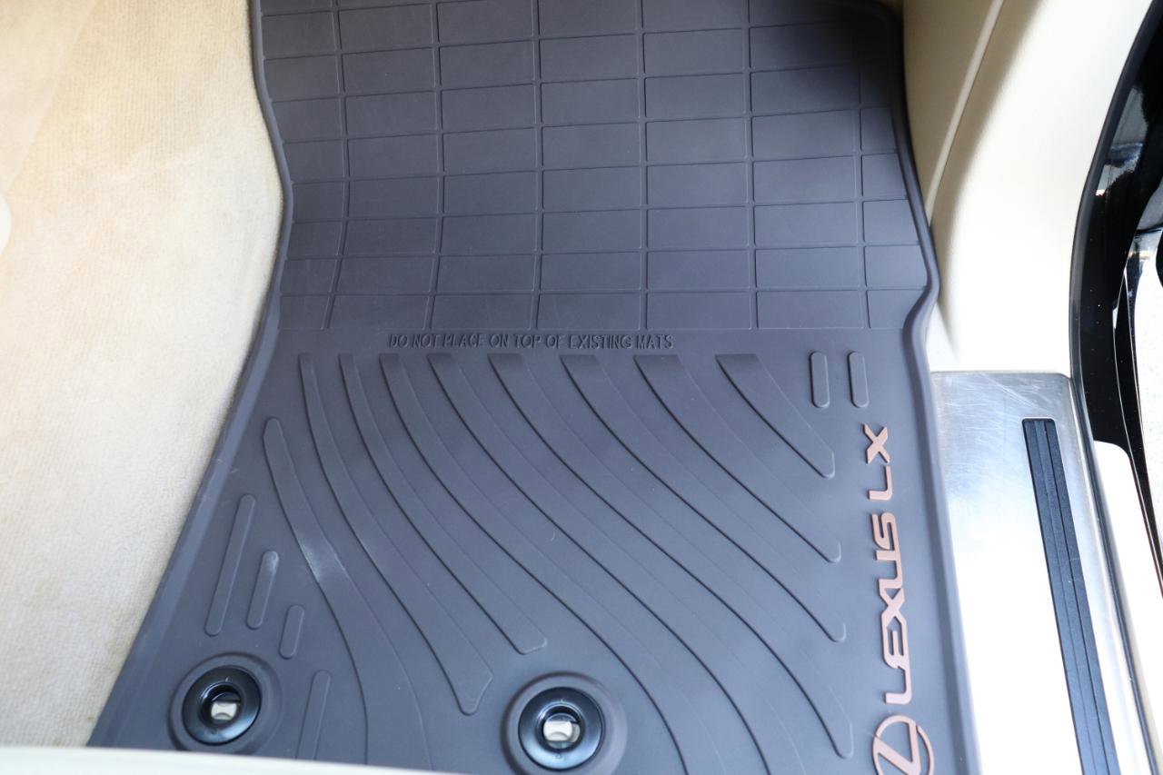 Used 2014 Lexus LX 570 4WD image 86