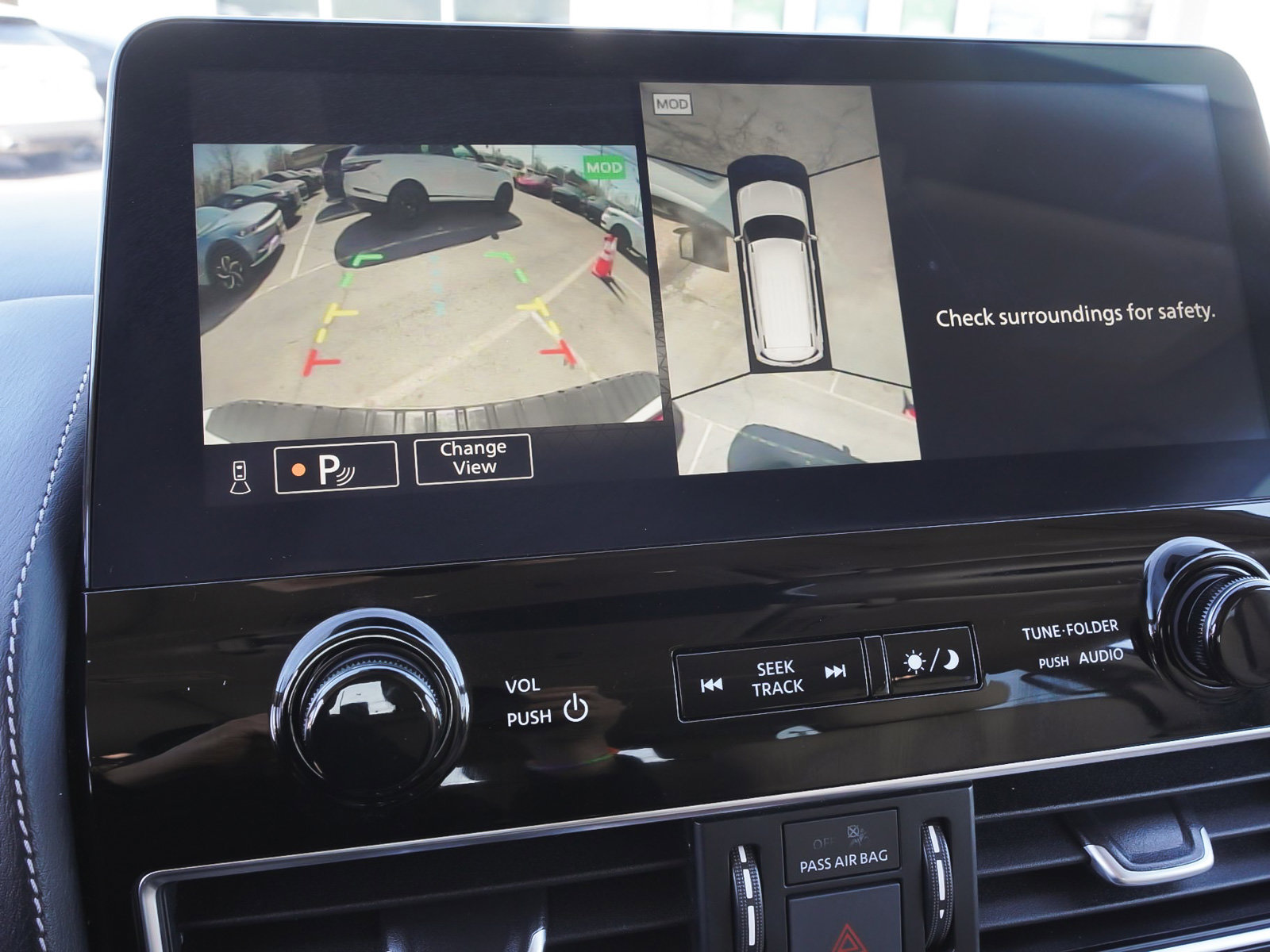 Used 2024 Nissan Armada SL w/ Cargo Package image 32