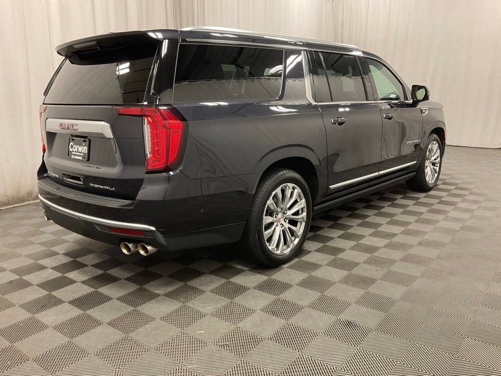 Used 2024 GMC Yukon XL Denali w/ Denali Reserve Package AWD/4WD image 3