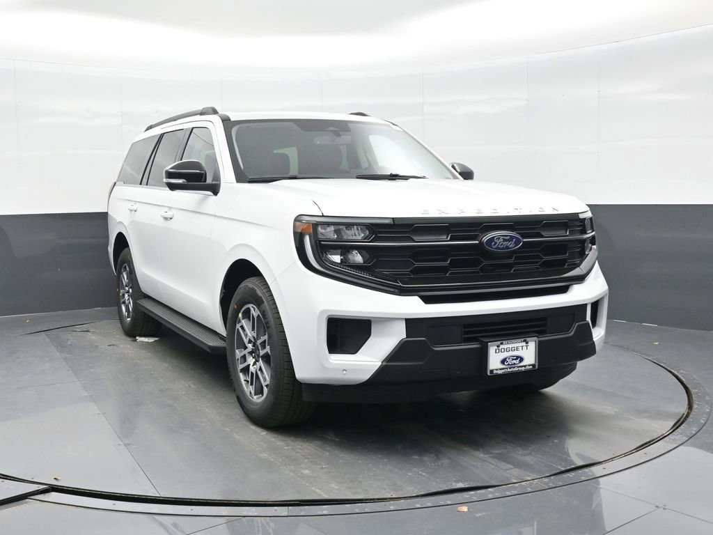 New 2026 Ford Expedition Active image 15